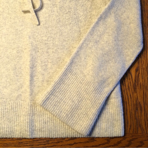 Women’s Loft Cream Funnel Neck Sweater Size Medium - Picture 3 of 9